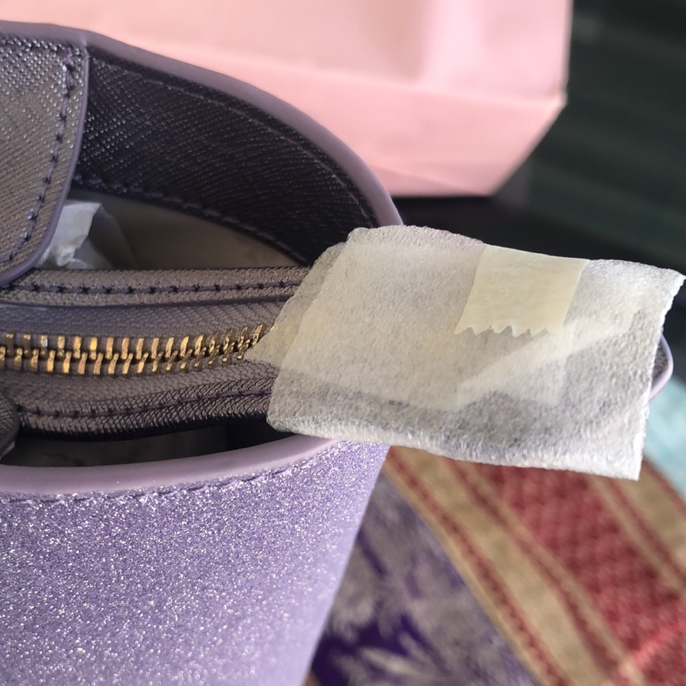 🎊🎉HOST PICK🎉🎊 NWT Stunning Glittery Kate Spade ♠️ Lilac Frost Purse 👛 - Picture 8 of 17